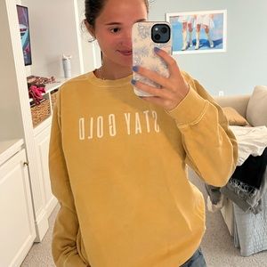 STAY GOLD yellow crew neck!